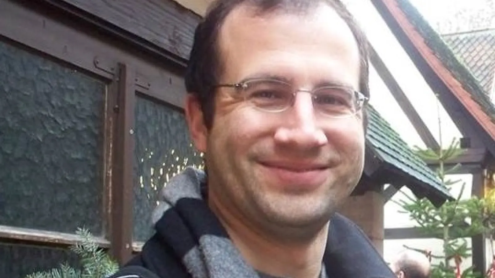 Ben's headshot picture