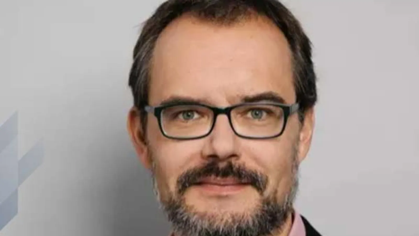BenjaminDietzek's_HEADSHOT