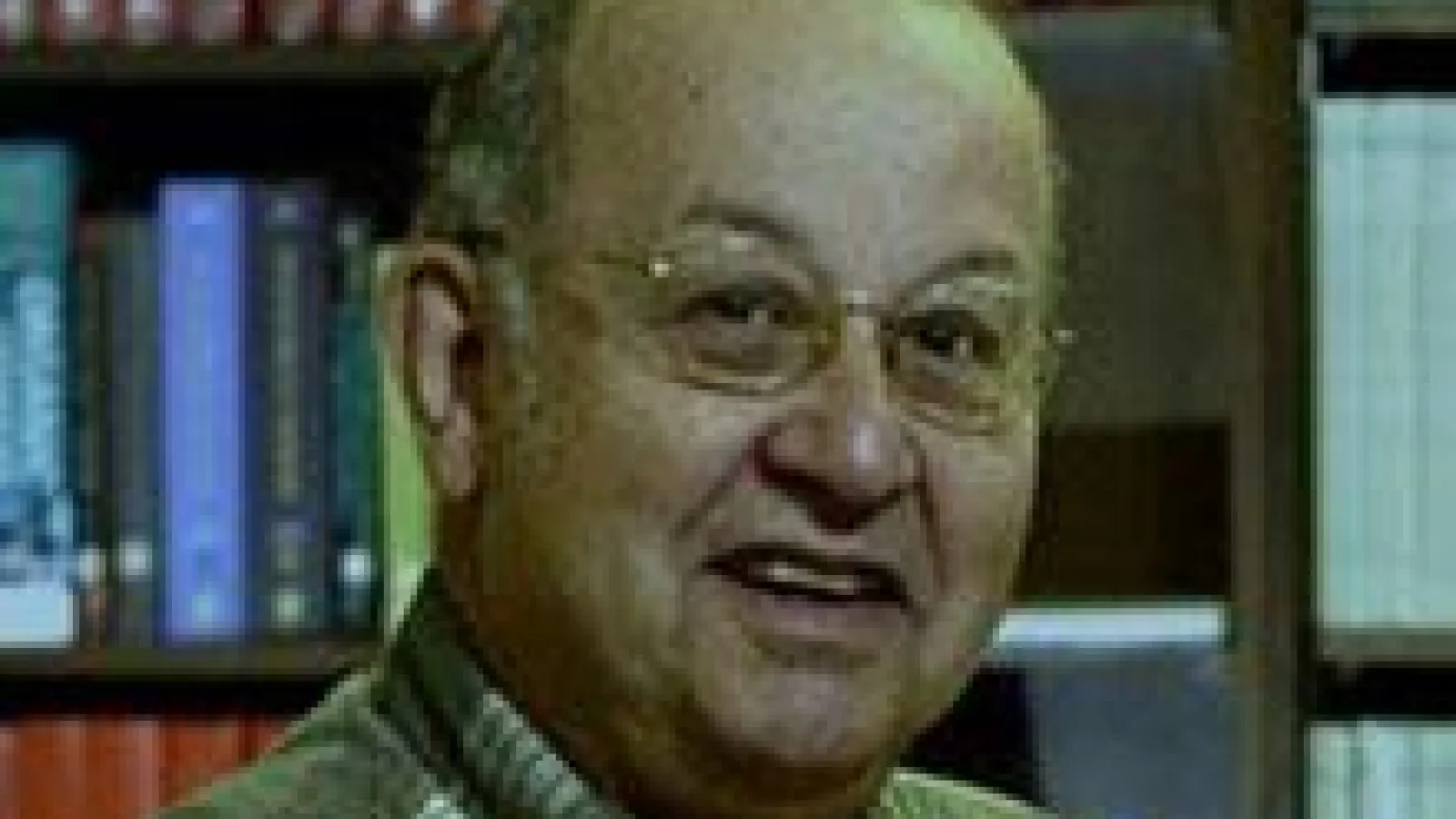 Leo Paquette Headshot